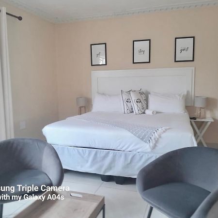Dineo'S Lodge And Spa Burgersfort Eksteriør billede