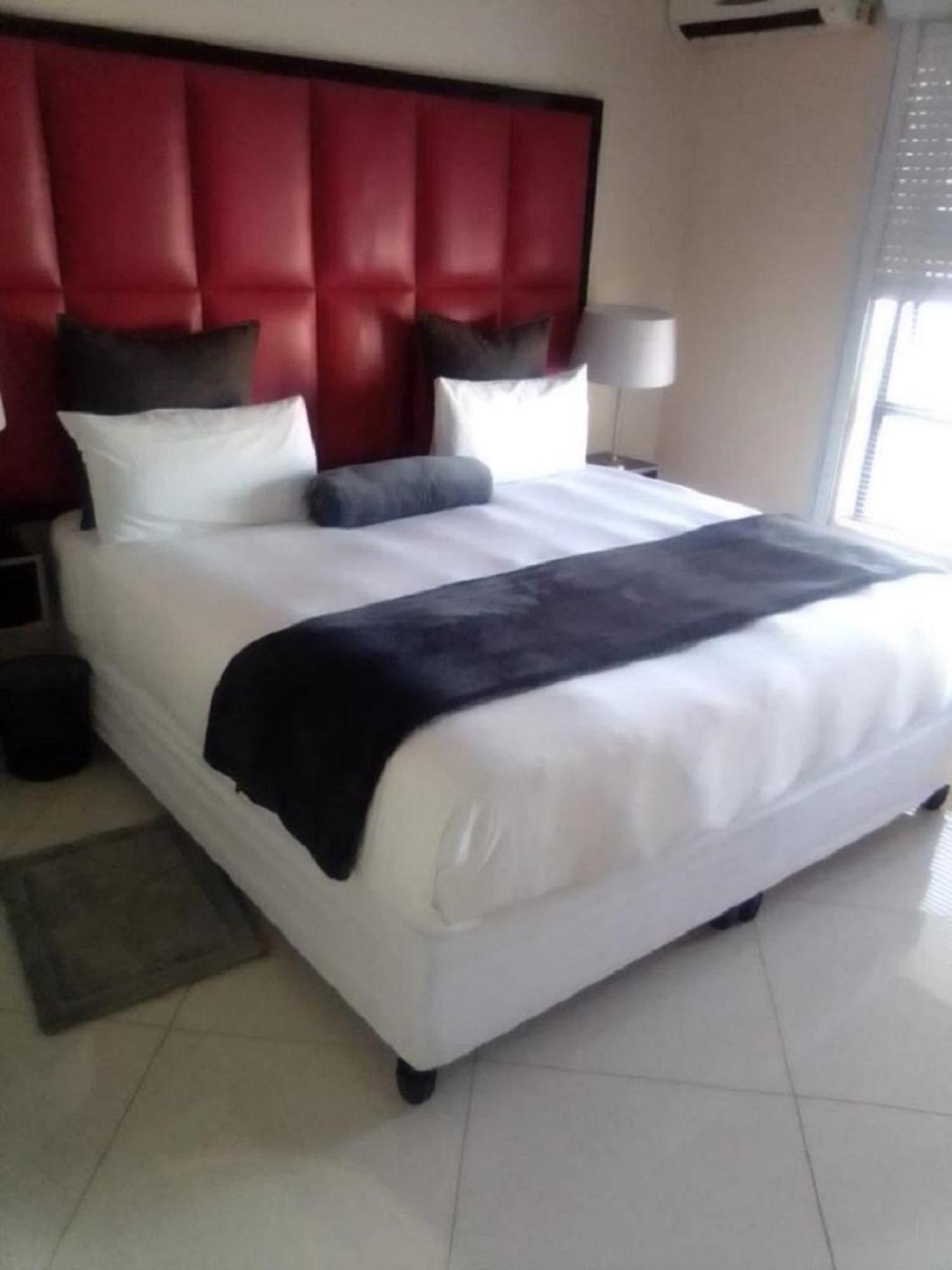 Dineo'S Lodge And Spa Burgersfort Eksteriør billede