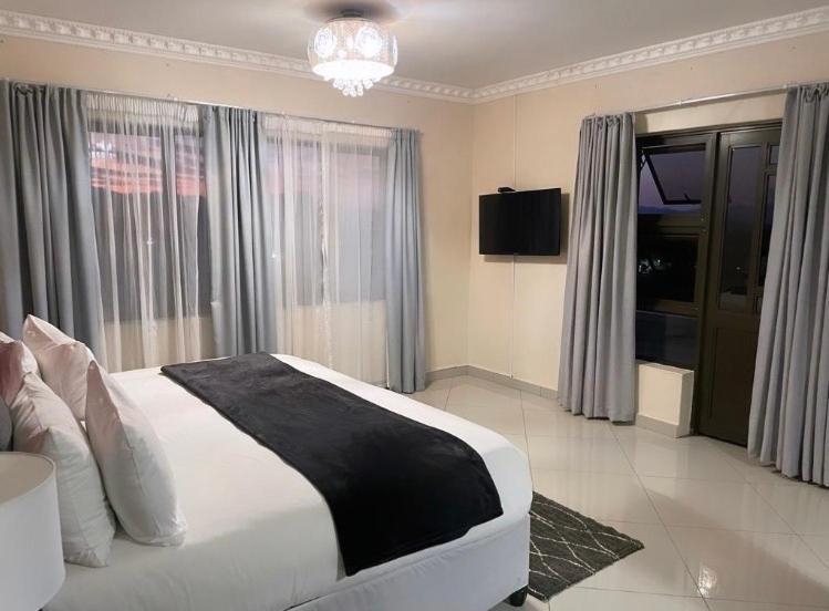 Dineo'S Lodge And Spa Burgersfort Eksteriør billede